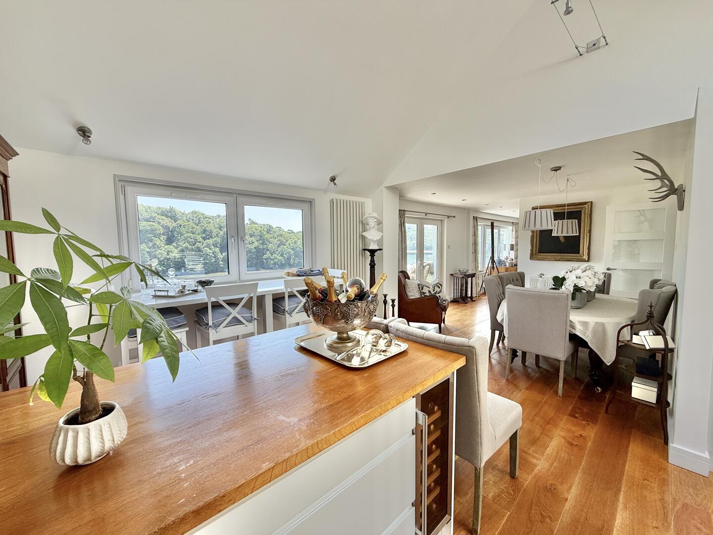 Bar Meadows, Malpas, Truro